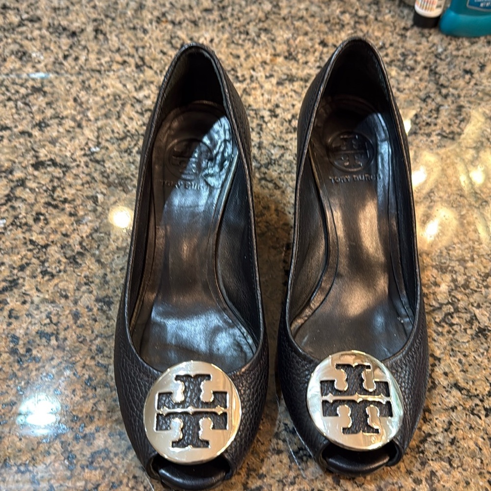 COPY - TORY BURCH Sally Logo Wedge Pump 6.5